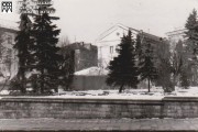 Сквер біля Облдрамтеатру. майбутній постамент для пам'ятника. 1.03.1982 р.